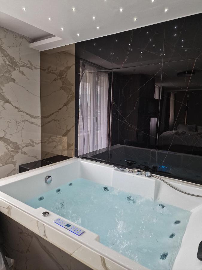 Petkov5Ki.Luxuryapartments Skopje Ngoại thất bức ảnh